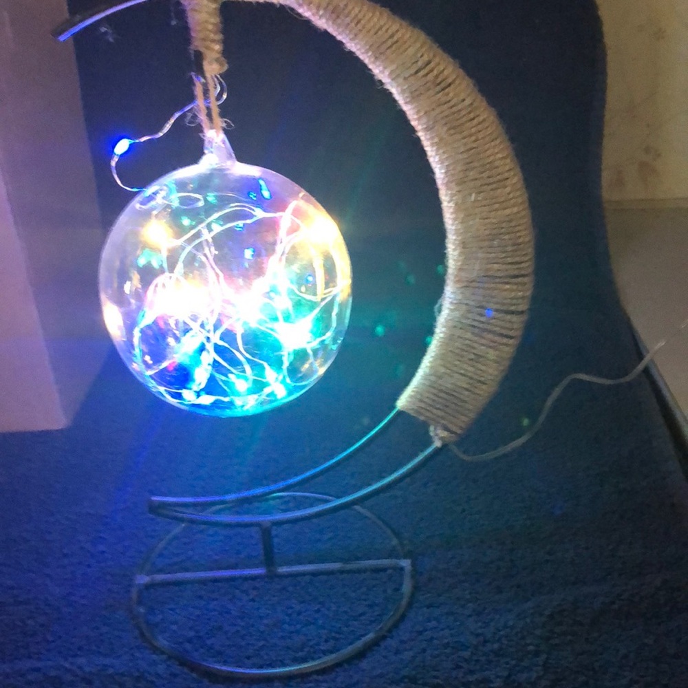 A light - Picture 8 of 9
